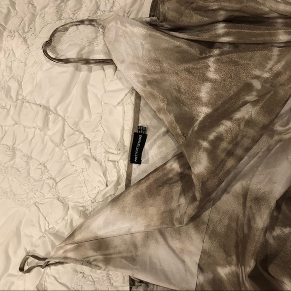 Pretty Little Things - Plus khaki tie-dye cowl body con dress - Picture 3 of 5